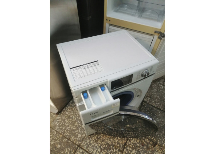 Стиральная машина Haier HW70-BP12758 Стиральная машина Haier HW70-BP12758